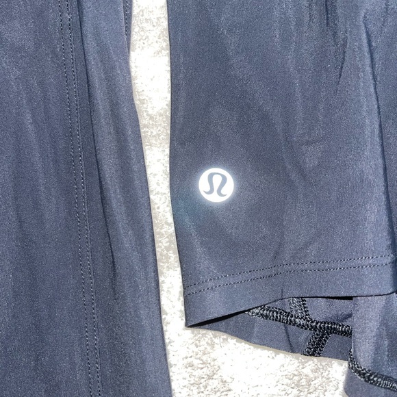 Lululemon long sleeve - Picture 6 of 7